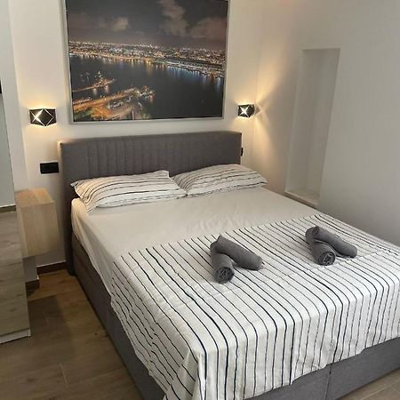 Apartments Anka PUY Eksteriør bilde