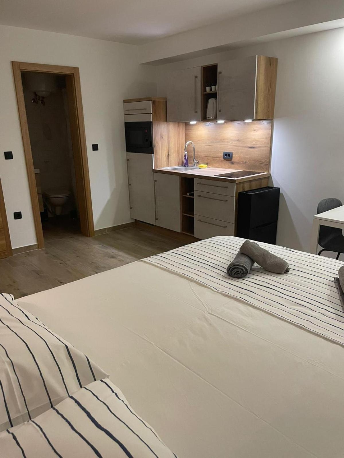 Apartments Anka PUY Eksteriør bilde