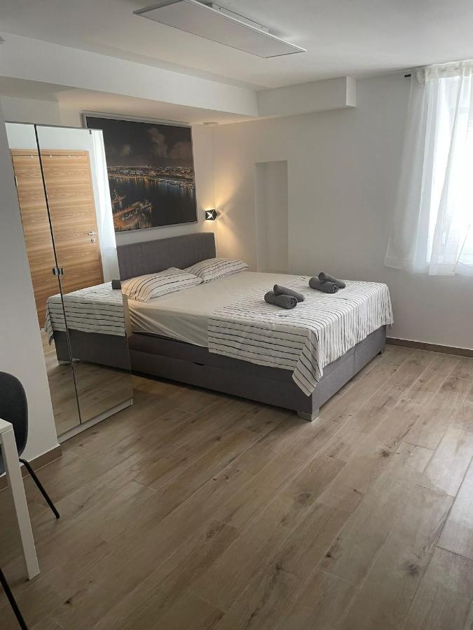 Apartments Anka PUY Eksteriør bilde