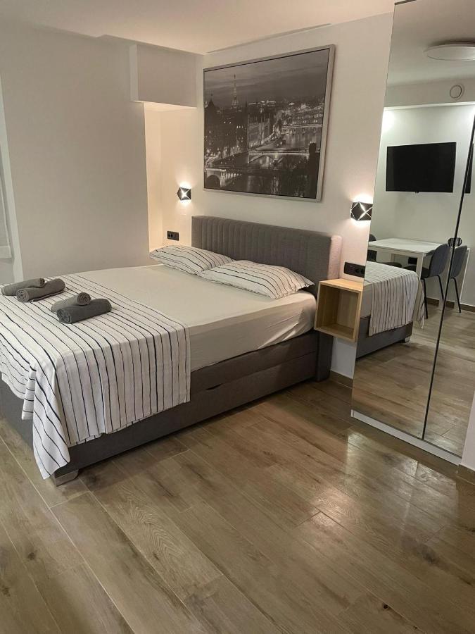 Apartments Anka PUY Eksteriør bilde